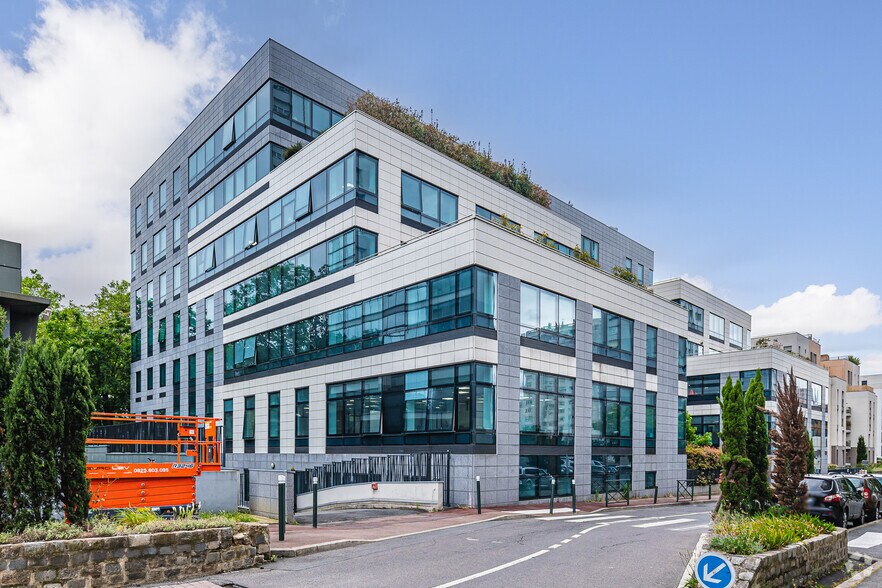 333 Avenue Georges Clemenceau, Nanterre for lease - Primary Photo - Image 1 of 3