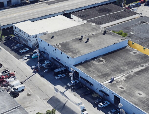 More details for 450 W 28th St, Hialeah, FL - Industrial for Lease