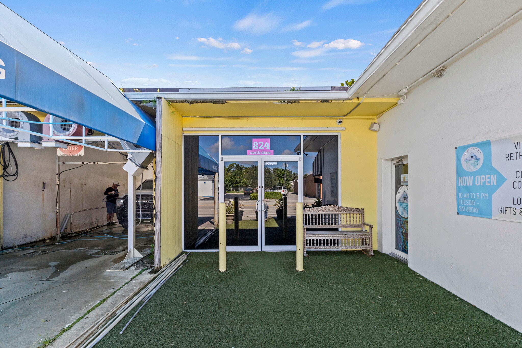 824 N Dixie Hwy, Lake Worth, FL for lease Primary Photo- Image 1 of 10