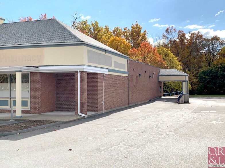 892 Farmington Ave, Berlin, CT à vendre - Photo du bâtiment - Image 2 de 12