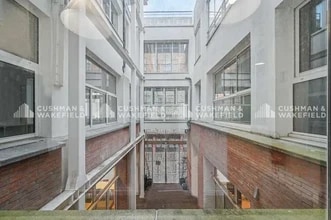 Office in Paris for lease Building Photo- Image 2 of 12