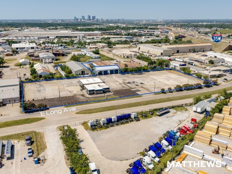 2560 E Long Ave, Fort Worth, TX à vendre - Photo du bâtiment - Image 2 de 2