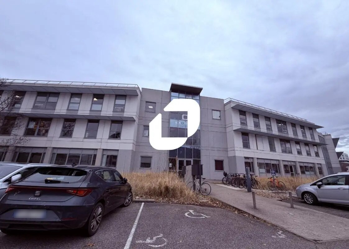 Office in Grenoble for lease Building Photo- Image 1 of 9