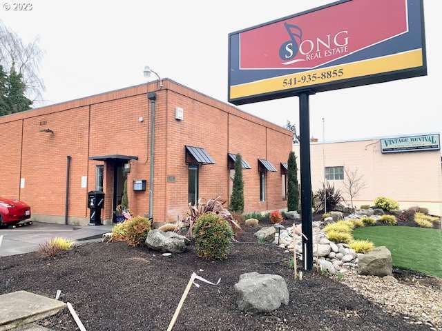 Plus de détails pour 430 W 7th Ave, Junction City, OR - Bureau à vendre