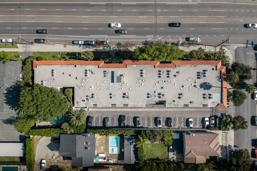 6121 Woodman Ave, Van Nuys, CA for sale - Building Photo - Image 3 of 61