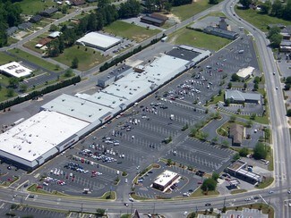 Plus de détails pour 2400-2405 N Heritage St, Kinston, NC - Commerce de détail à louer