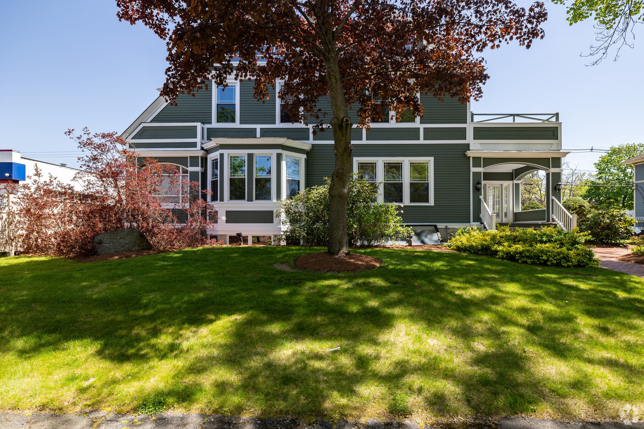 1855 Elm St, Manchester, NH for lease Primary Photo- Image 1 of 29