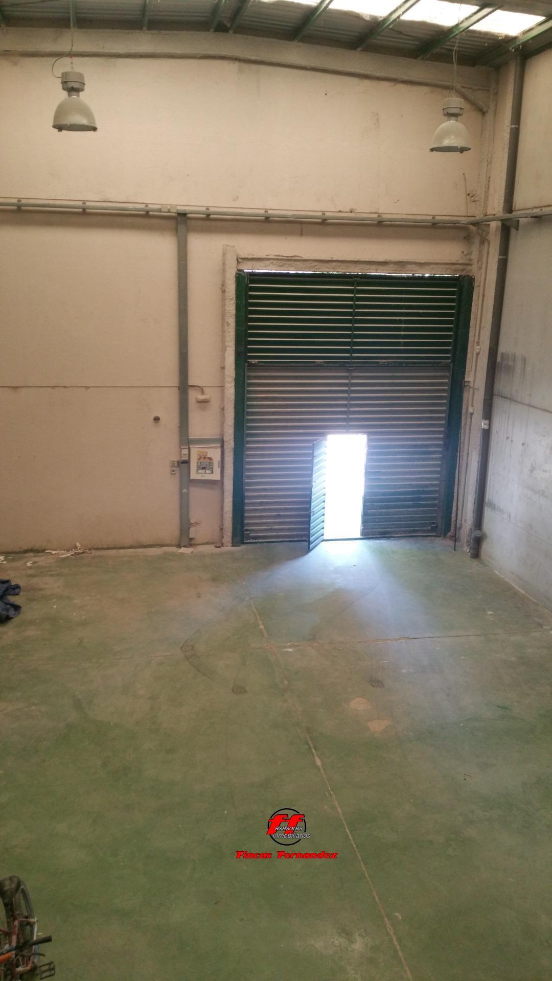 Industrial in Velilla de San Antonio, Madrid for sale Primary Photo- Image 1 of 4