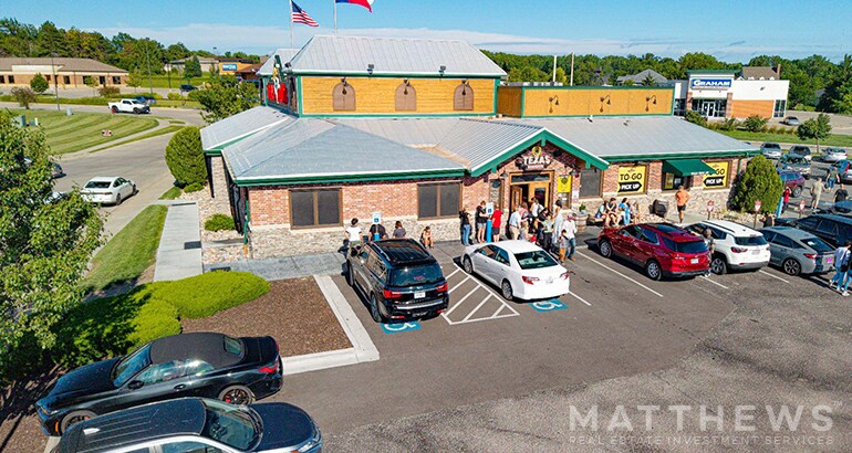 6301 Apples Way, Lincoln, NE à vendre Photo du bâtiment- Image 1 de 1