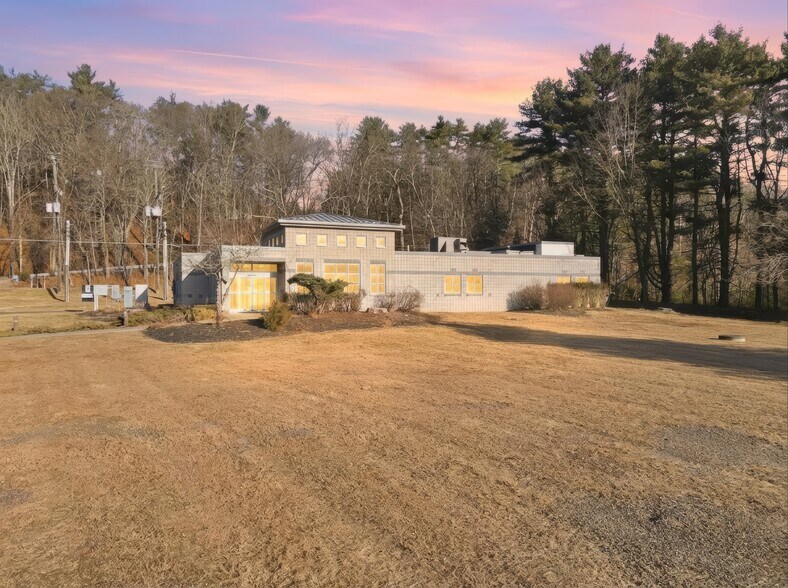 113 Pocono Dr, Milford, PA à vendre - Photo du bâtiment - Image 3 de 77