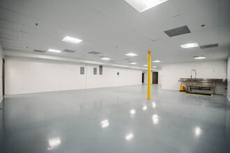 42650 Melanie Pl, Palm Desert, CA à louer Photo intérieure- Image 2 de 4