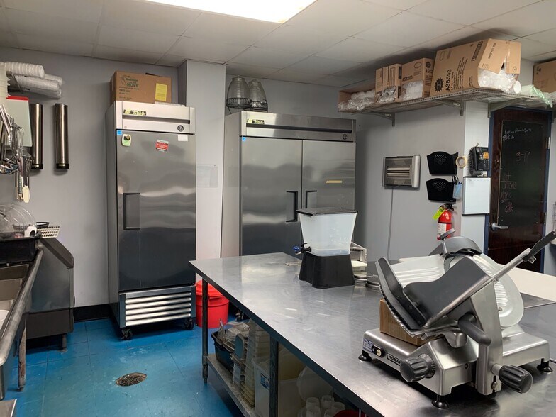 592-594 N 2nd St, Memphis, TN à vendre - Photo du bâtiment - Image 3 de 68