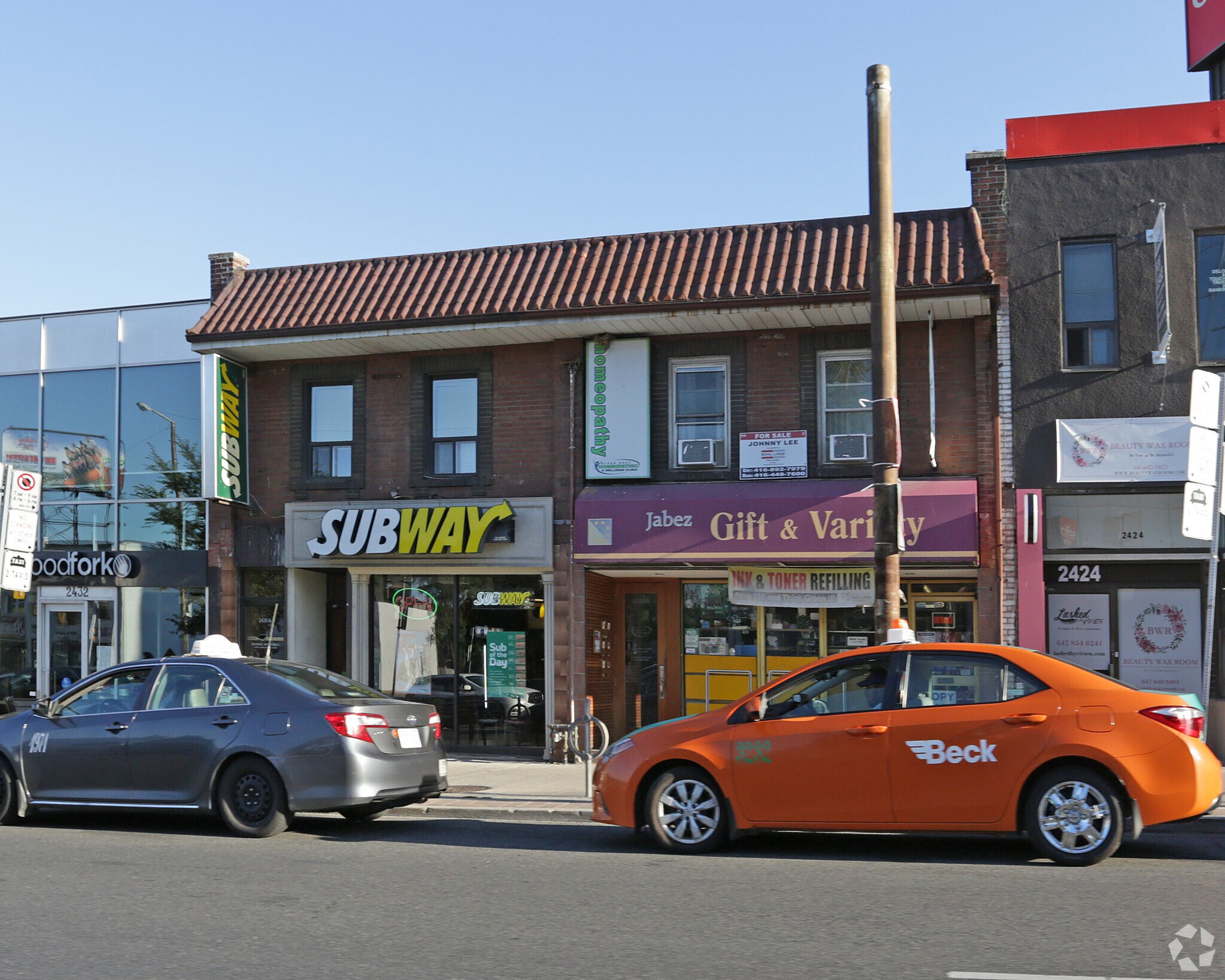 2428 Bloor St W, Toronto, ON à vendre Photo principale- Image 1 de 1