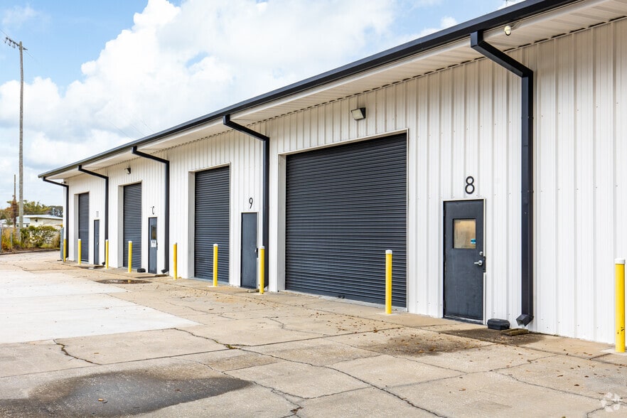 2280 Avocado Ave, Melbourne, FL for lease - Building Photo - Image 3 of 7