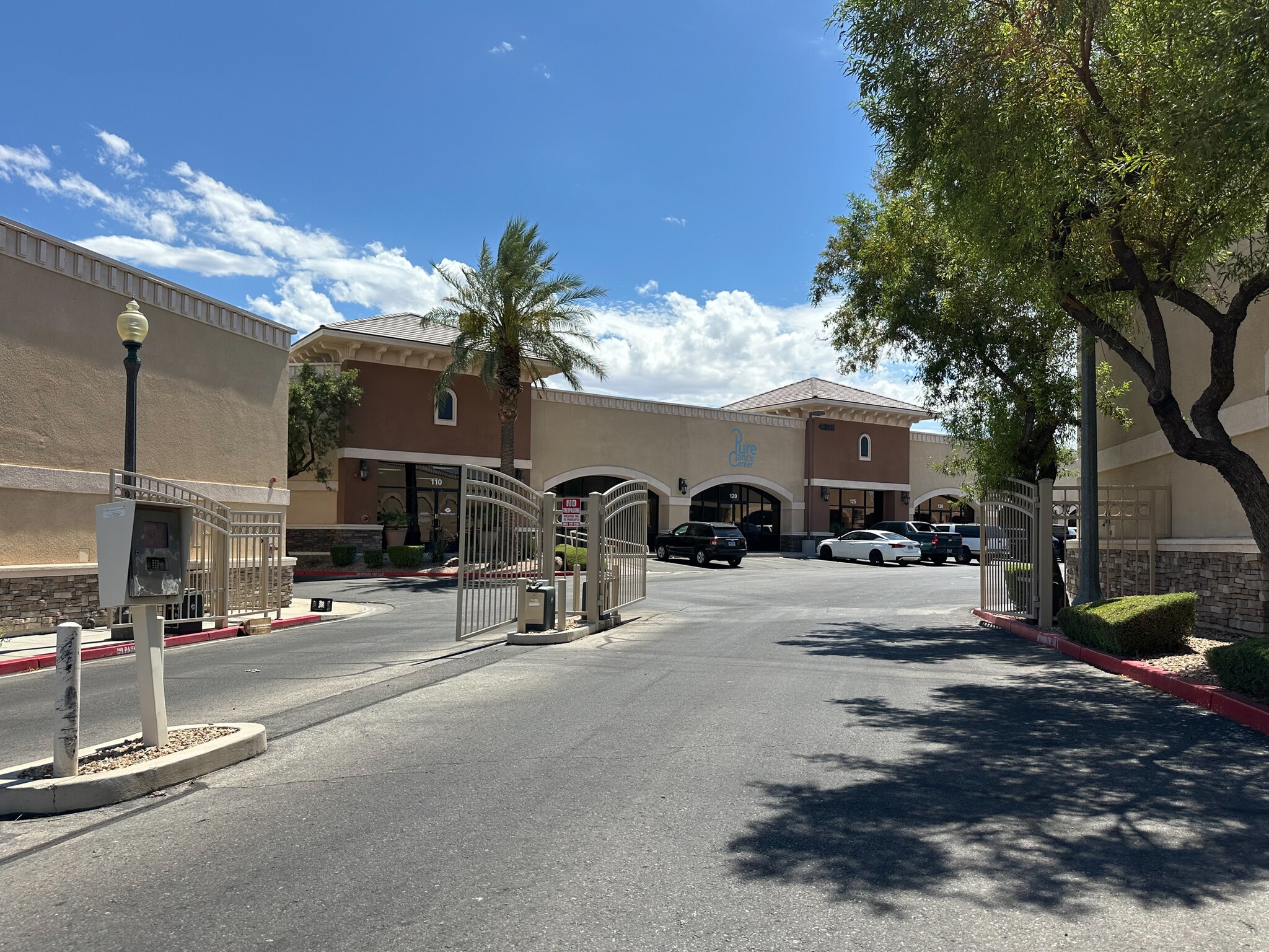 4315 N Rancho Dr, Las Vegas, NV for lease Building Photo- Image 1 of 47