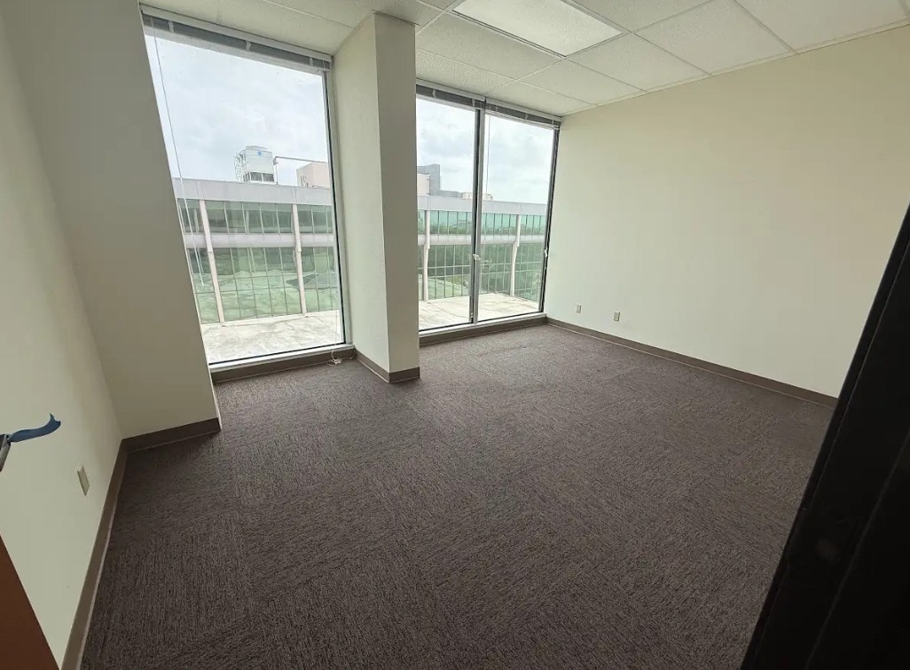 1106 Clayton Ln, Austin, TX for lease Interior Photo- Image 1 of 1