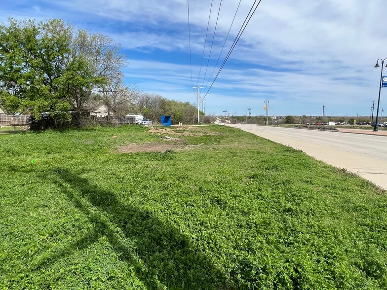 7545 Main St, The Colony, TX à vendre - Photo du bâtiment - Image 2 de 4