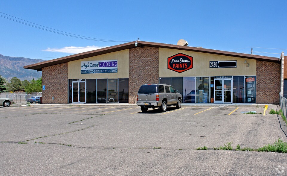 2430 Juan Tabo Blvd NE, Albuquerque, NM à vendre - Photo du bâtiment - Image 2 de 6