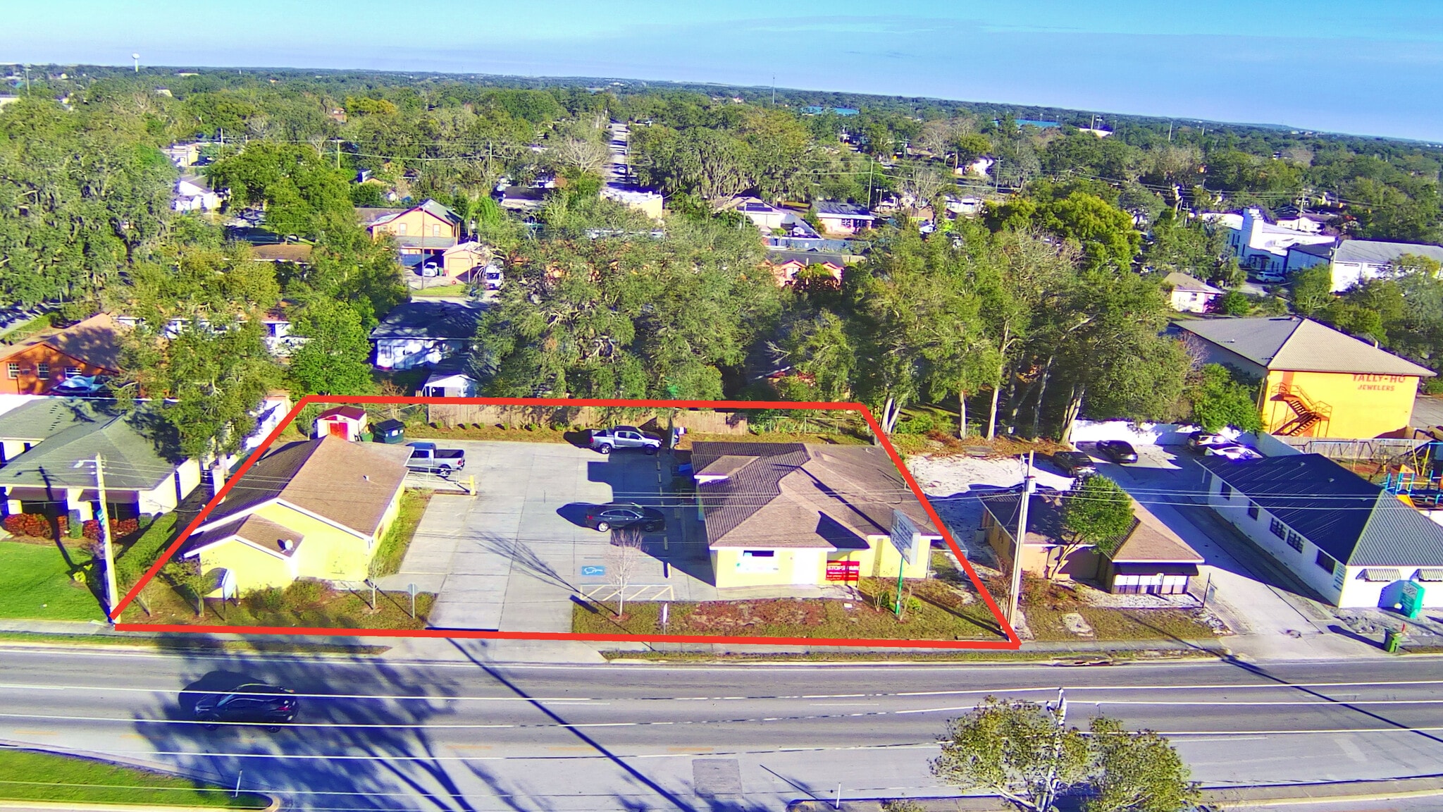 632 1st St S, Winter Haven, FL à vendre Photo principale- Image 1 de 38