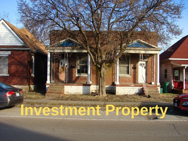 472 N 25th St, East Saint Louis, IL à vendre - Photo du bâtiment - Image 2 de 6
