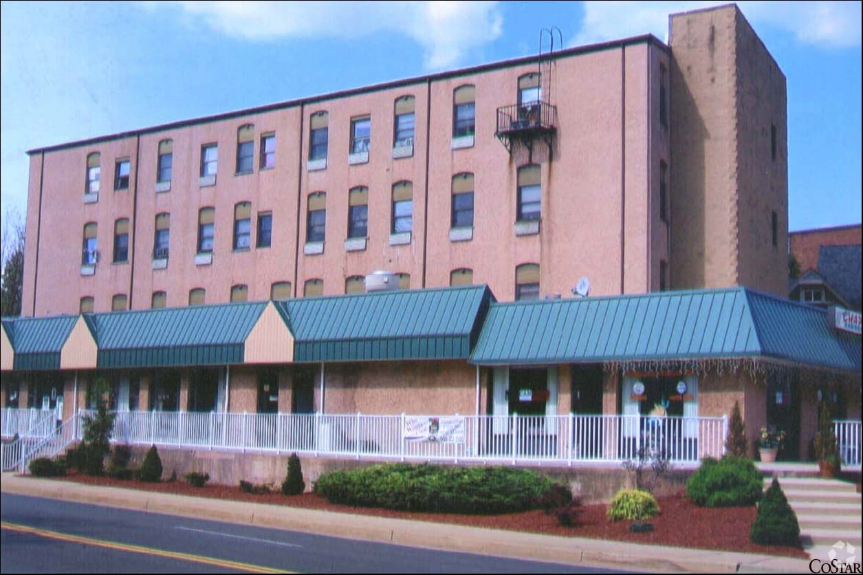 30 S Doughty Ave, Somerville, NJ for lease Primary Photo- Image 1 of 17