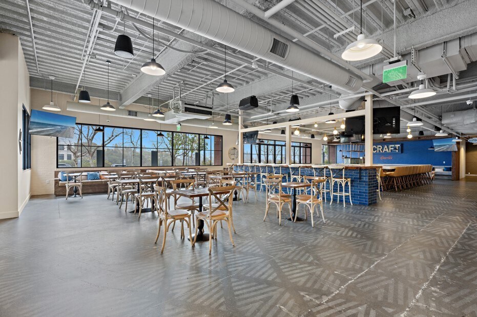 13520 Evening Creek Dr N, San Diego, CA for lease Building Photo- Image 1 of 8