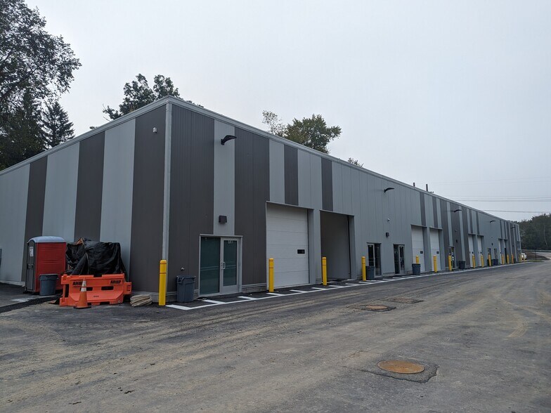 275 Washington St, Franklin, MA à louer - Photo du bâtiment - Image 2 de 19