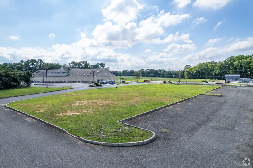 3230 Route 206, Mansfield, NJ à vendre - Photo du bâtiment - Image 2 de 21