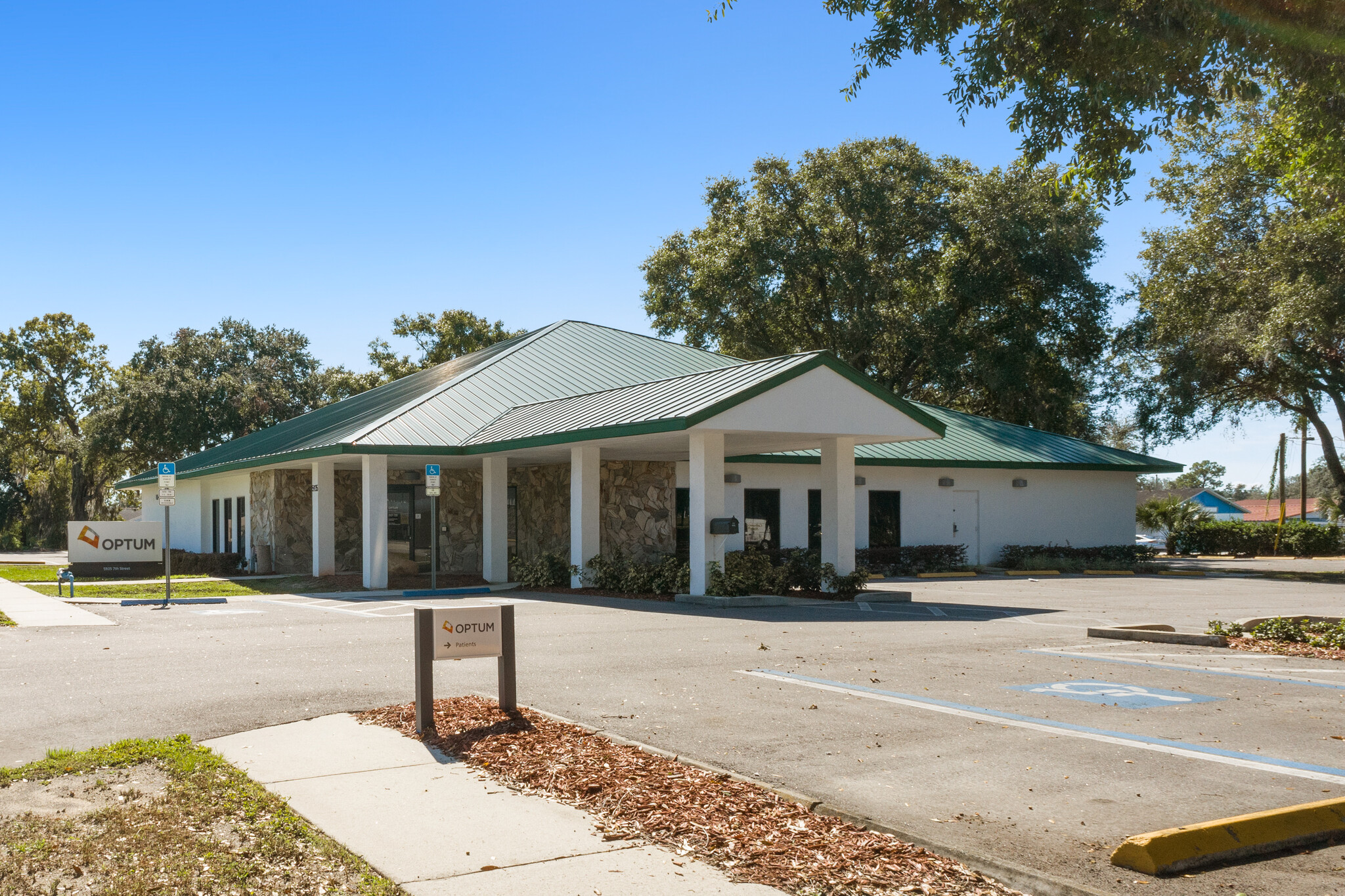 5935 7th St, Zephyrhills, FL à vendre Photo du bâtiment- Image 1 de 1