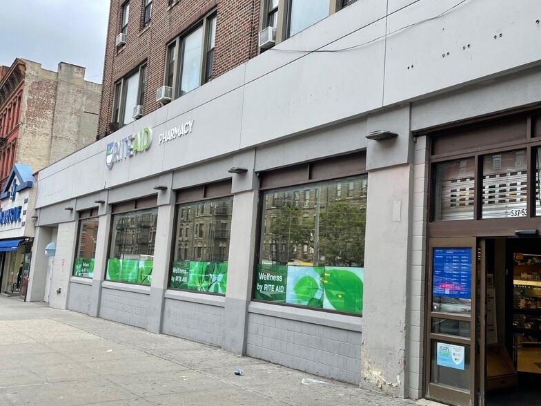 535-541 E 138th St, Bronx, NY for lease - Primary Photo - Image 1 of 1
