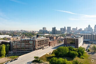 1700 W Fort St, Detroit, MI - AERIAL  map view - Image1