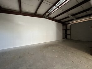 1602 Combee Rd, Lakeland, FL for lease Interior Photo- Image 2 of 2