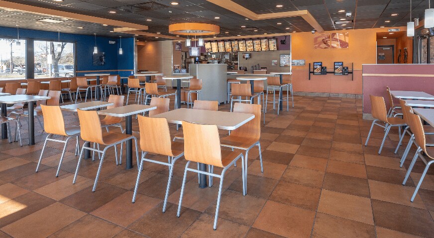 9504 N Lamar Blvd, Austin, TX à louer - Photo intérieure - Image 2 de 5