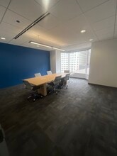 425 S Financial Pl, Chicago, IL for lease Building Photo- Image 1 of 5