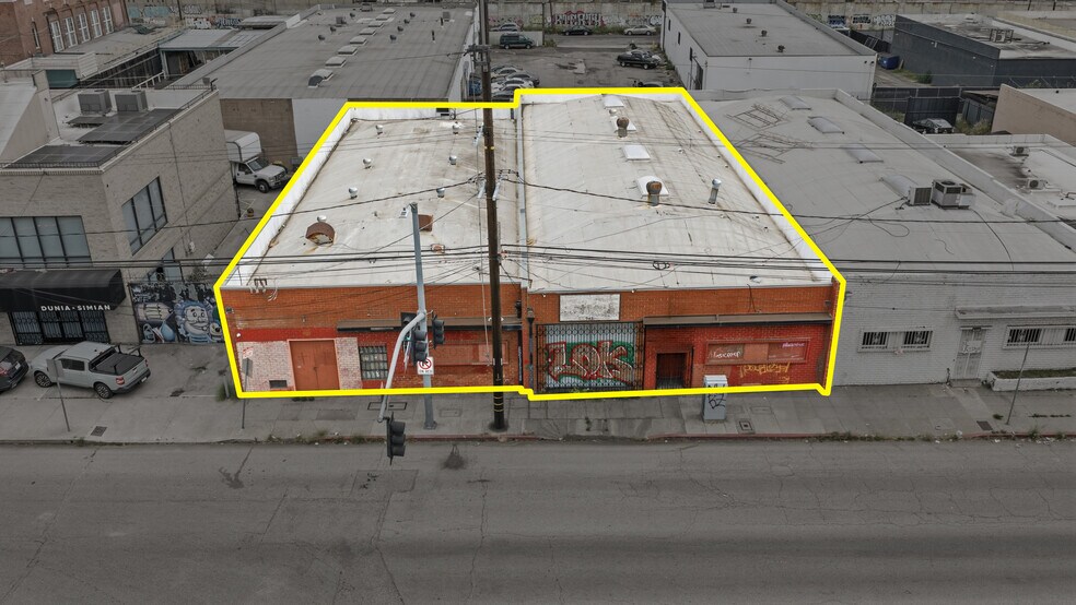939-943 N Vignes St, Los Angeles, CA à vendre - Photo du bâtiment - Image 2 de 19