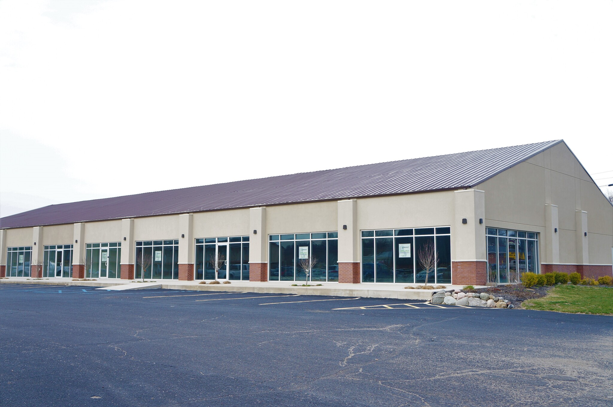 1202 W Maumee St, Angola, IN for lease Building Photo- Image 1 of 1