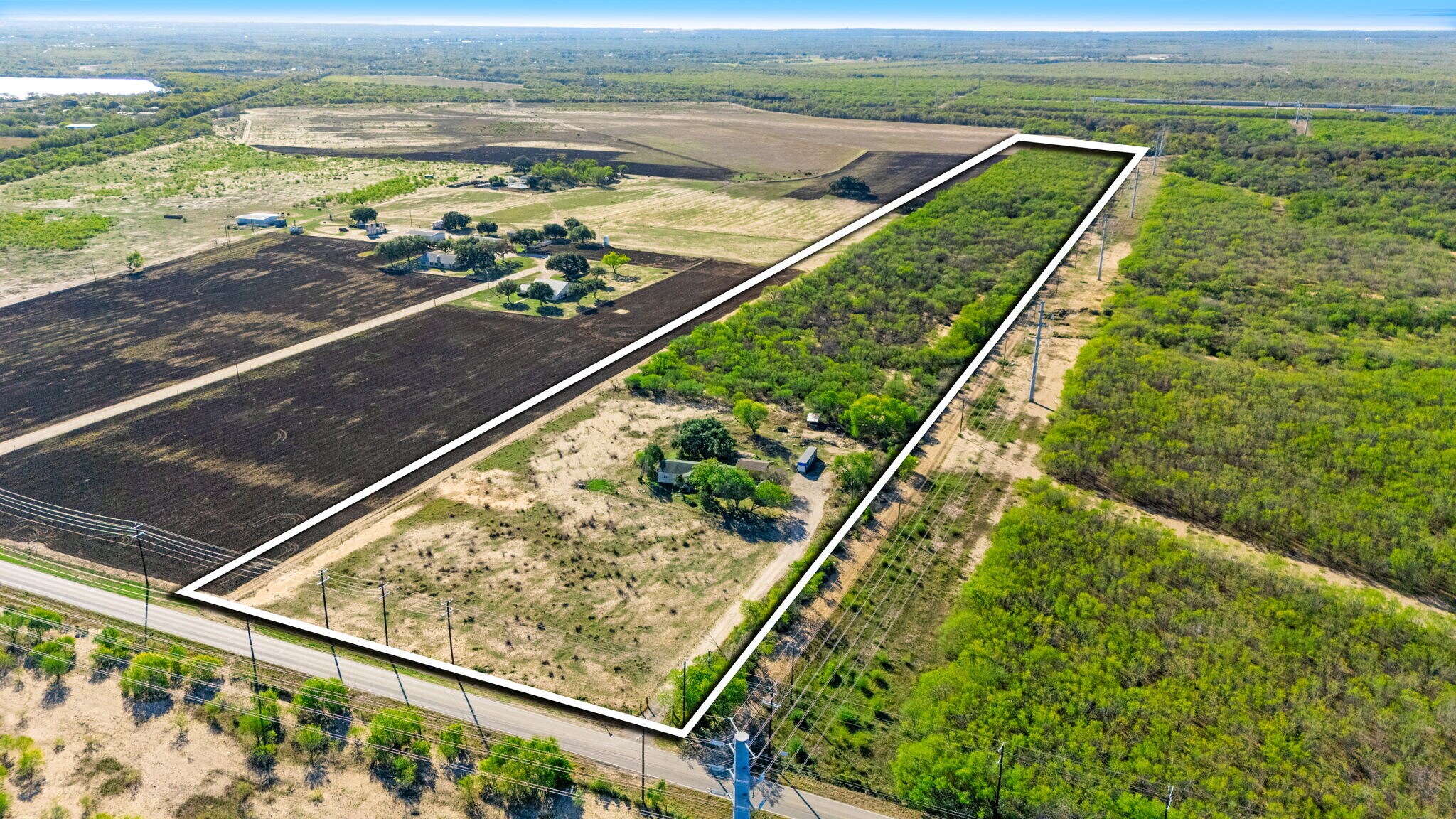 596 Mauermann Rd, San Antonio, TX à vendre Photo du bâtiment- Image 1 de 17