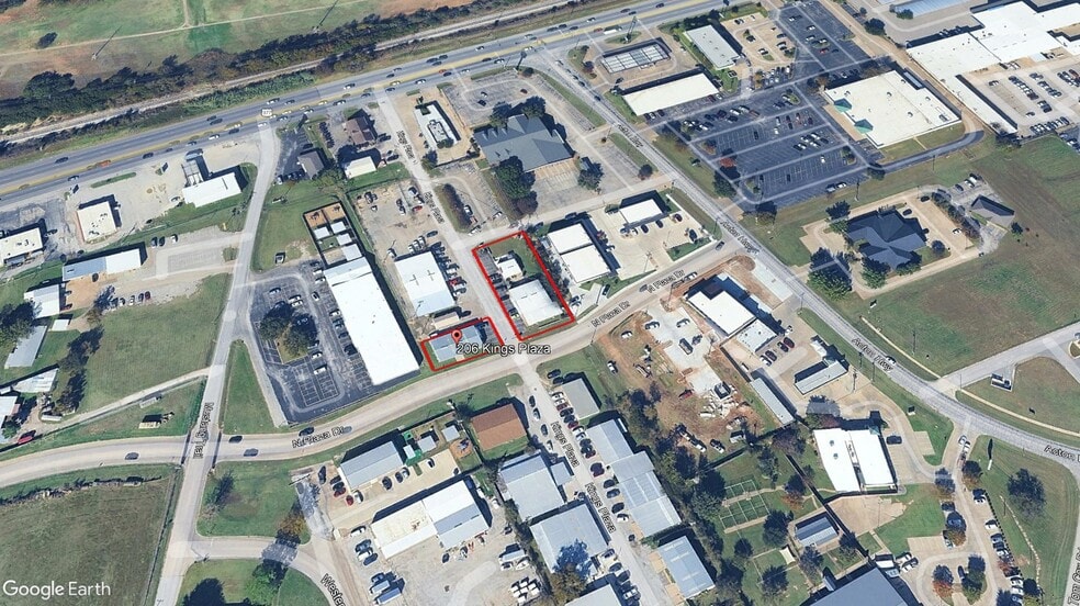 206 Kings Plz, Granbury, TX for sale - Building Photo - Image 2 of 19