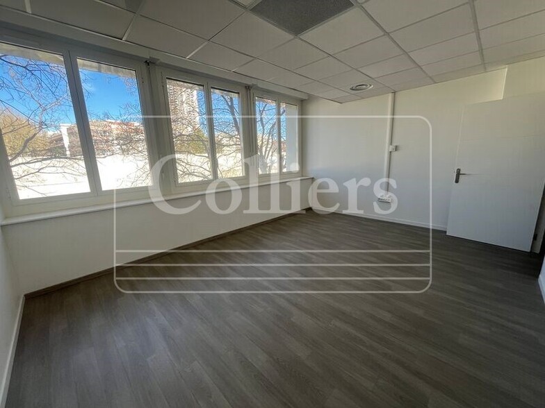 Bureau dans Marseille à louer - Photo intérieure - Image 2 de 9