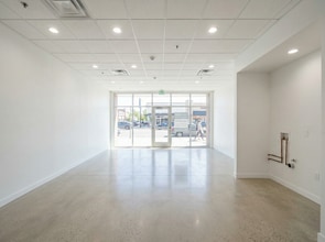 2804 Long Beach Rd, Oceanside, NY à louer Photo intérieure- Image 1 de 4