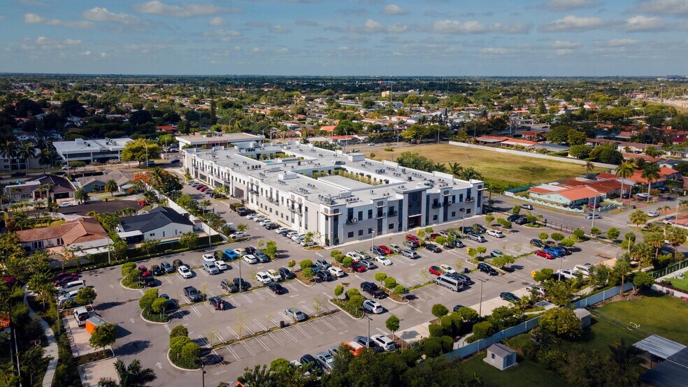 9101 SW 24th St, Miami, FL for sale - Building Photo - Image 2 of 21