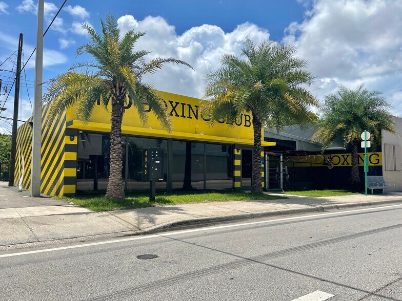 4940 NW 7th Ave, Miami, FL à vendre - Photo du bâtiment - Image 2 de 10