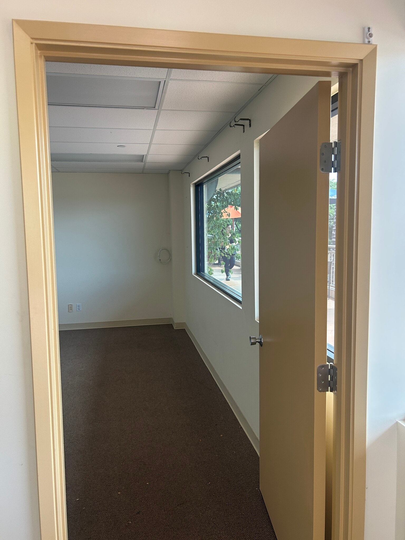 68-1330 Mauna Lani Dr, Kamuela, HI for lease Interior Photo- Image 1 of 9