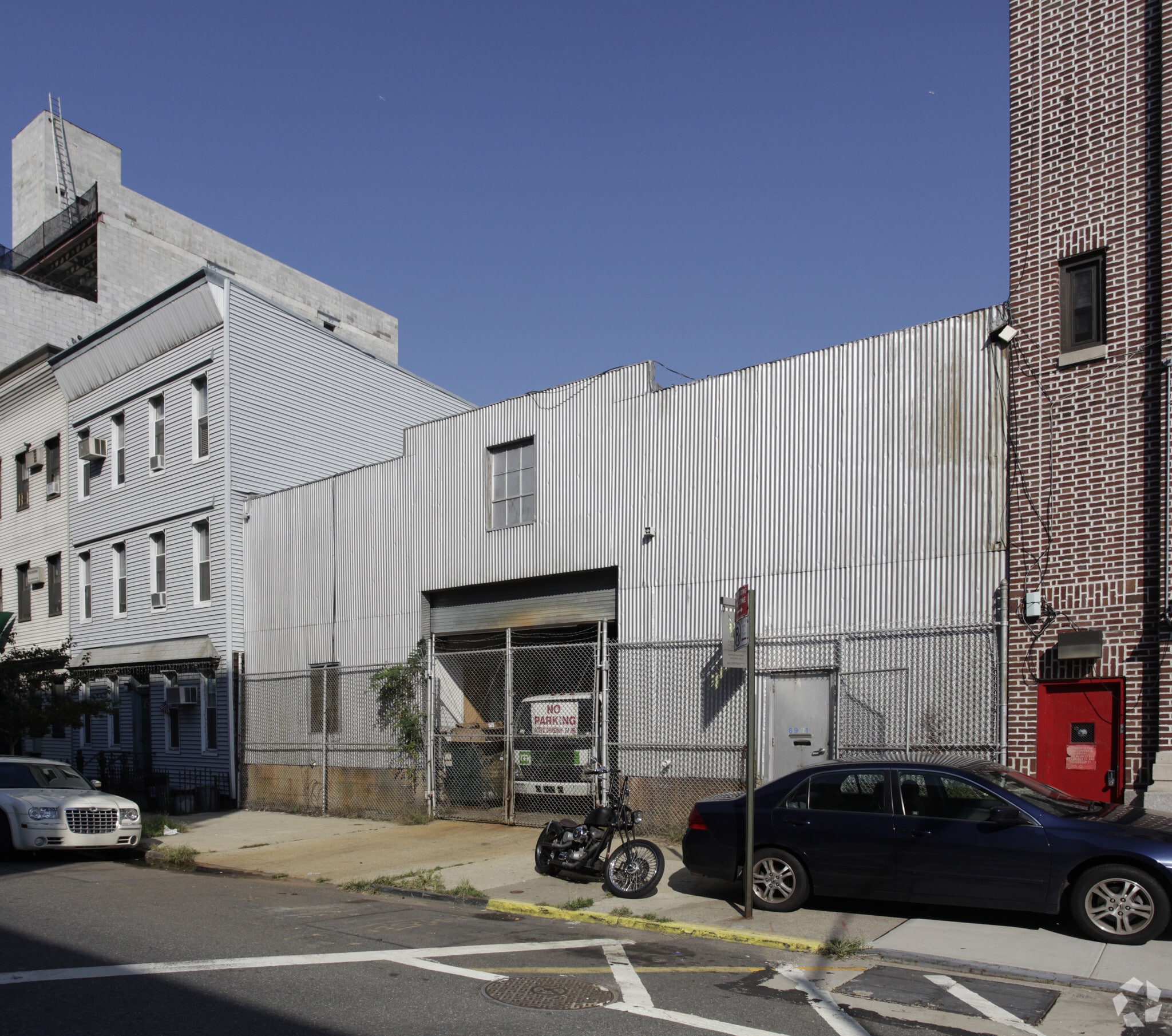 69-71 Richardson St, Brooklyn, NY for lease Primary Photo- Image 1 of 3