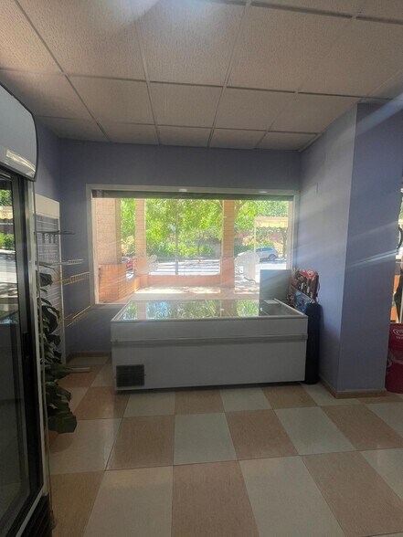 Commerce de détail dans Cáceres, Cáceres à vendre - Photo du bâtiment - Image 3 de 11