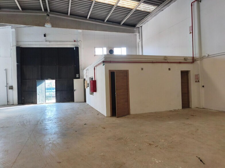 Industrial in Paiporta for lease - Building Photo - Image 2 of 13