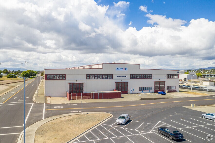 210 Pintado St, Vallejo, CA à louer - Photo du bâtiment - Image 3 de 4