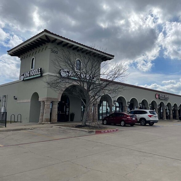 500 Cypress Creek Rd, Cedar Park, TX for lease - Building Photo - Image 2 of 7