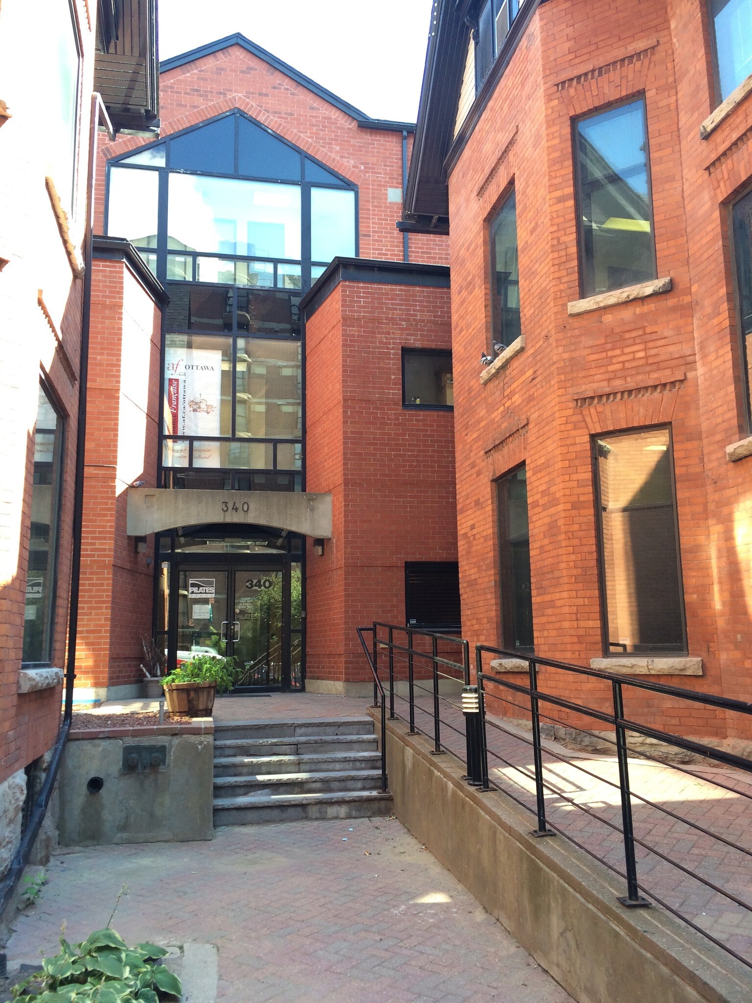 340 Maclaren St, Ottawa, ON à vendre Photo du bâtiment- Image 1 de 1