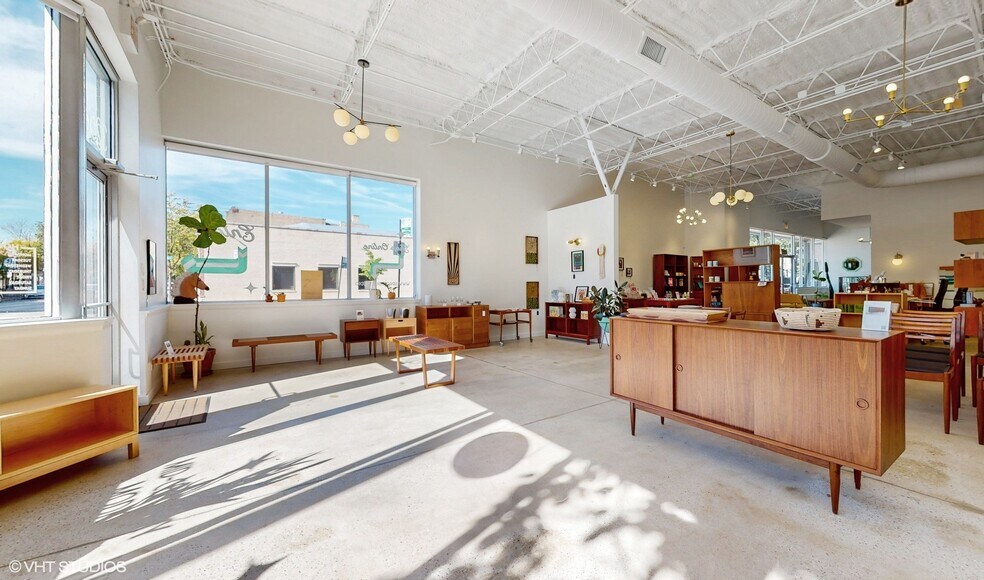 3256 W Bryn Mawr Ave, Chicago, IL à vendre - Photo intérieure - Image 3 de 19